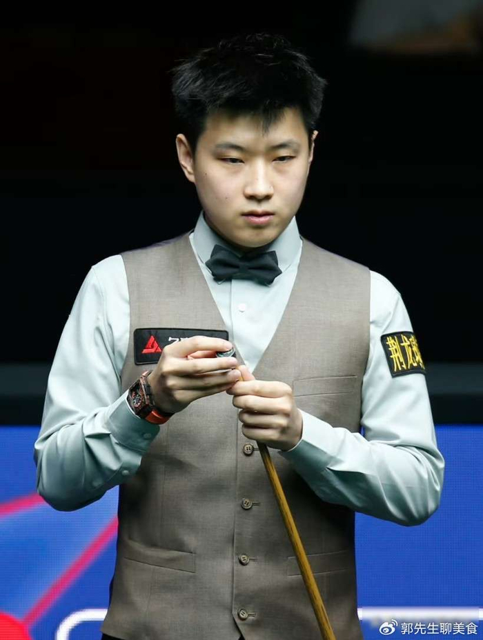 开云体育-霍金斯终夺冠，老将突围引反思，奖金规则悄悄改写斯诺克逻辑|巴里·霍金斯|利索夫斯基|比赛|冠军|选手_新浪体育_新浪新闻