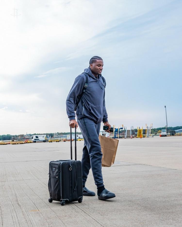 app下载-年薪670万!13分钟4+11+2,火箭白菜价捡漏!画蛇添足变超值签约