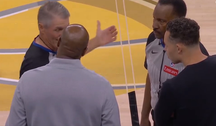 vip 注册地址-NBA官宣终身禁赛！文班亚马？？？|NBA总决赛|球迷|合影|比赛|球员_新浪体育_新浪新闻